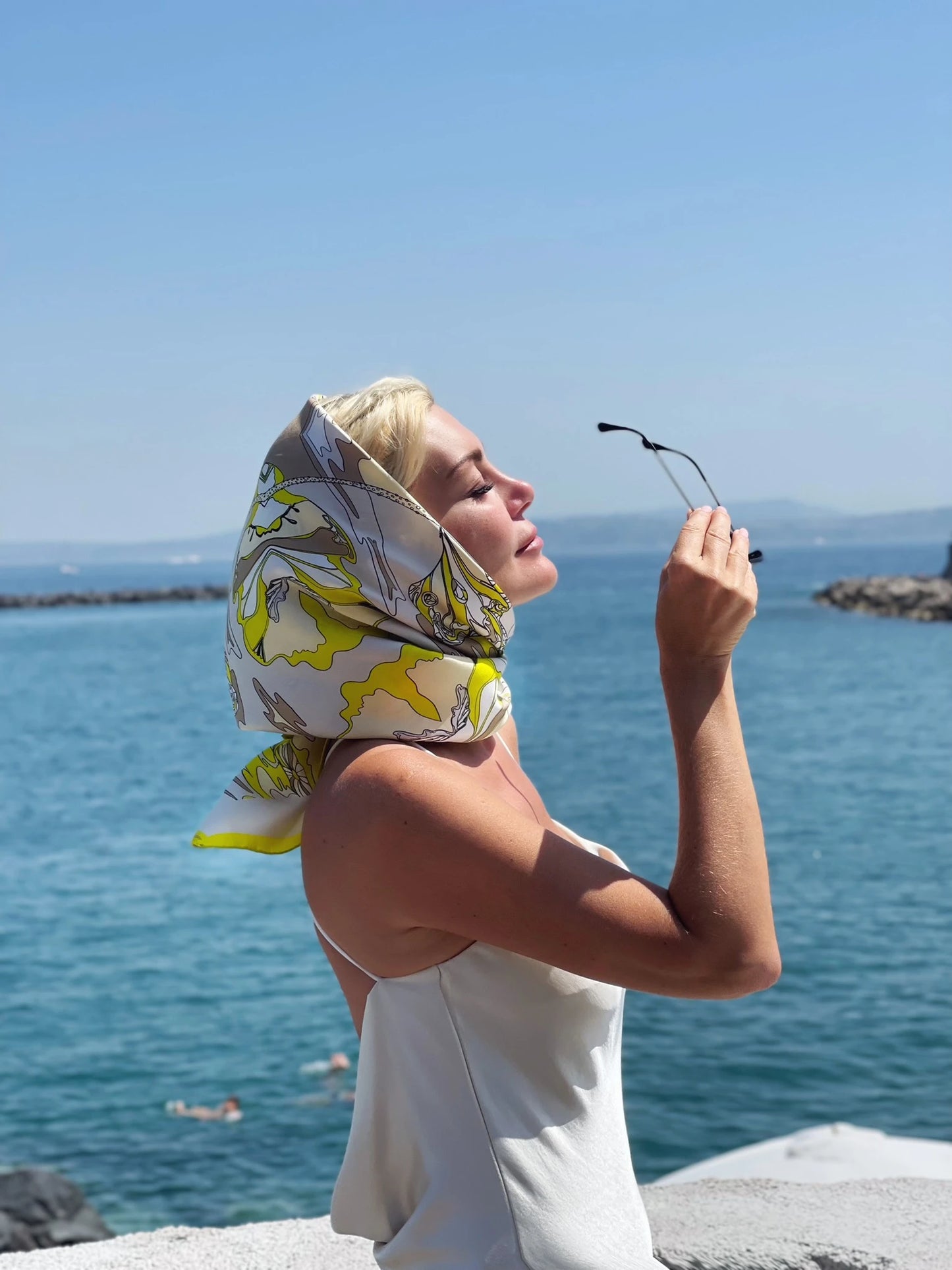 MAVIA melting flowers